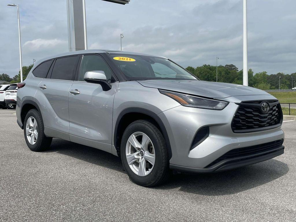 used 2021 Toyota Highlander car, priced at $28,799