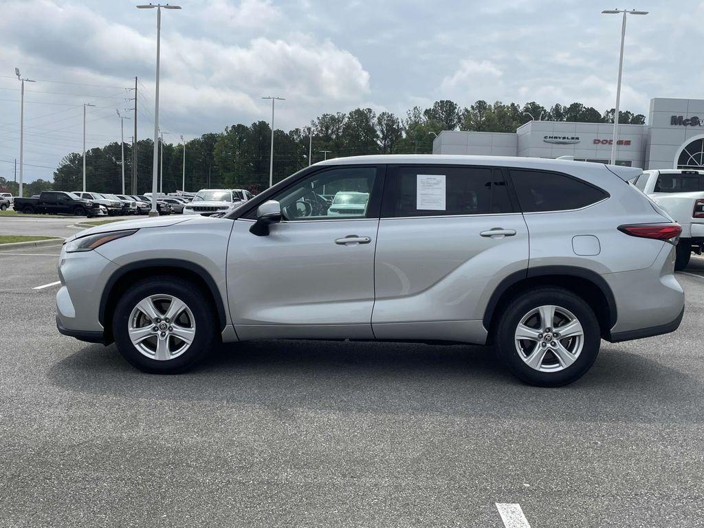 used 2021 Toyota Highlander car, priced at $28,799