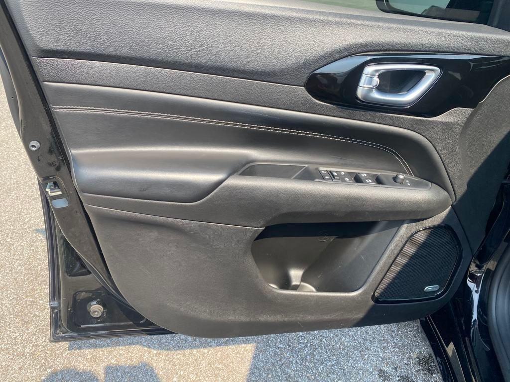 used 2022 Jeep Compass car, priced at $25,746