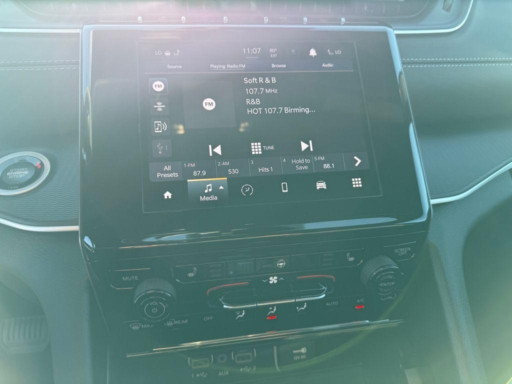 new 2025 Jeep Grand Cherokee car, priced at $30,980