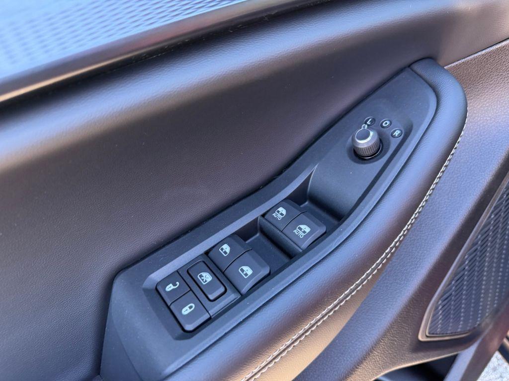 new 2025 Jeep Grand Cherokee car, priced at $30,980