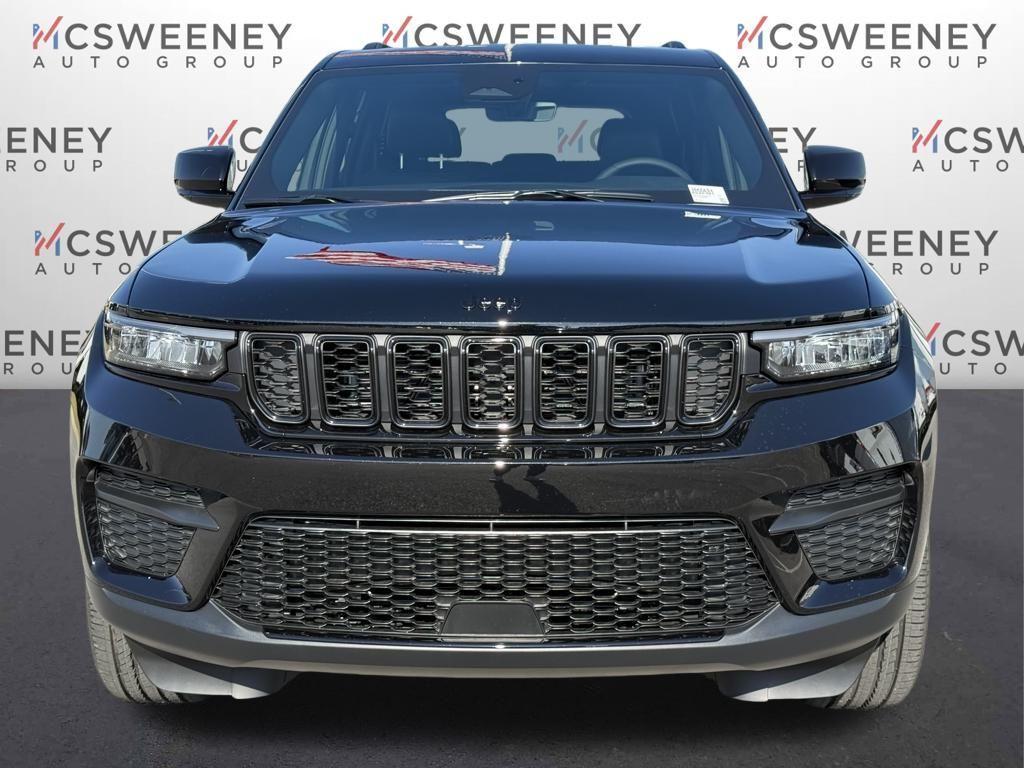 new 2025 Jeep Grand Cherokee car, priced at $34,125