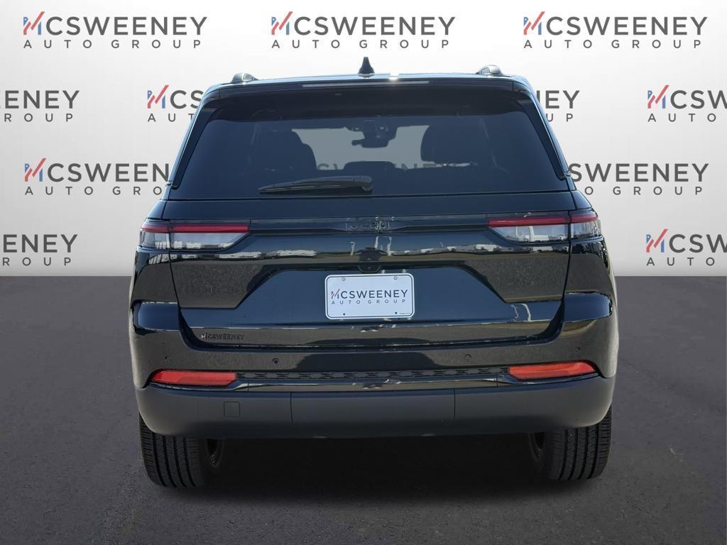 new 2025 Jeep Grand Cherokee car, priced at $34,125