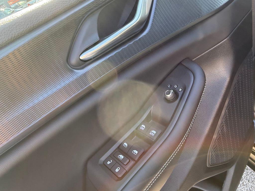 new 2025 Jeep Grand Cherokee car, priced at $34,125