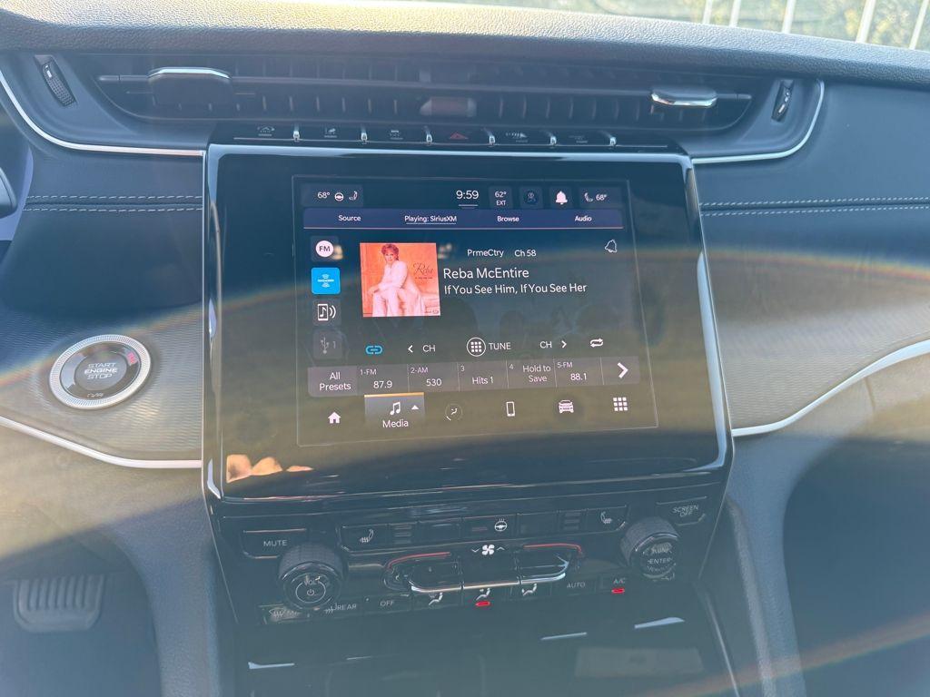 new 2025 Jeep Grand Cherokee car, priced at $34,125