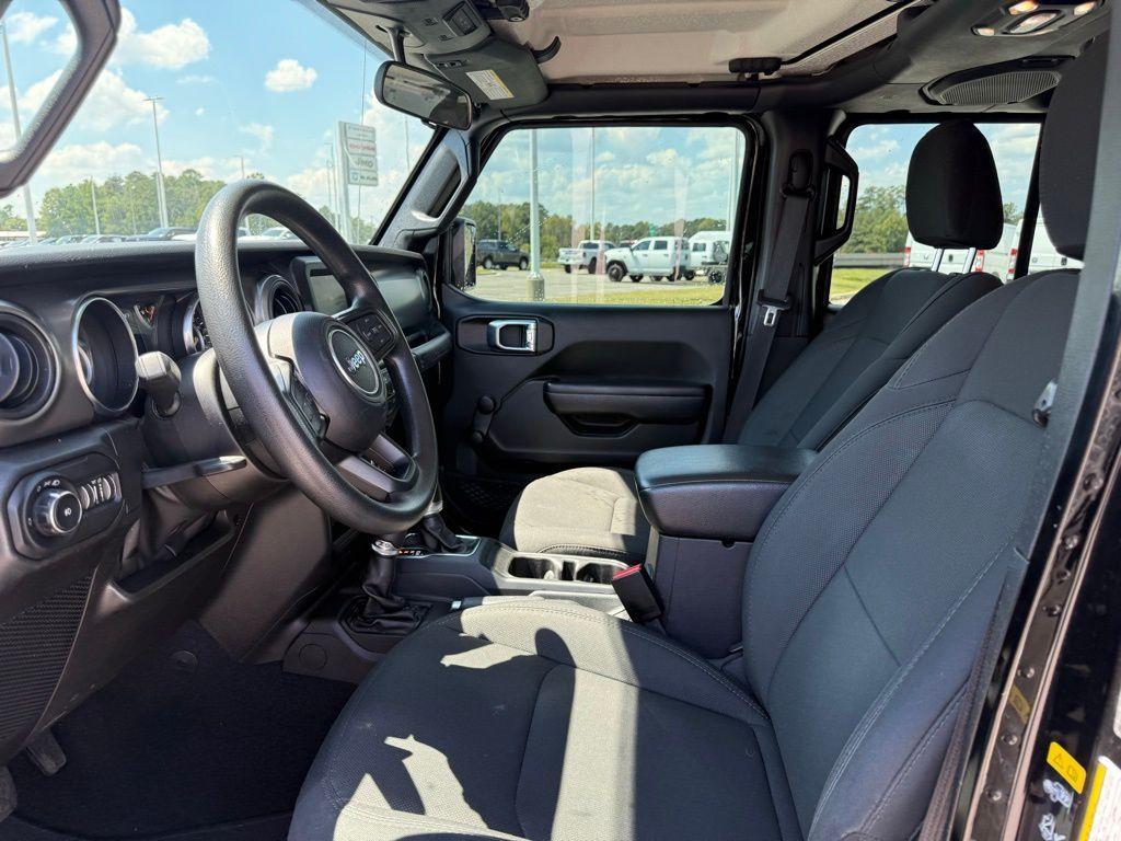 used 2022 Jeep Wrangler Unlimited car, priced at $28,642
