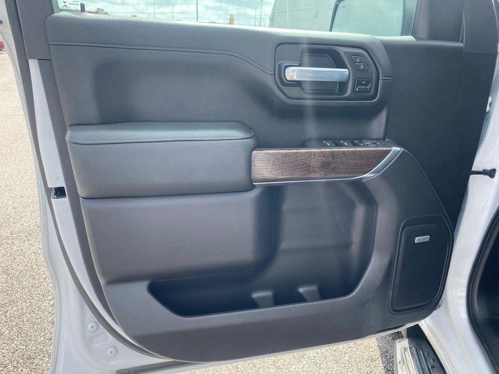 used 2021 GMC Sierra 1500 car, priced at $40,565