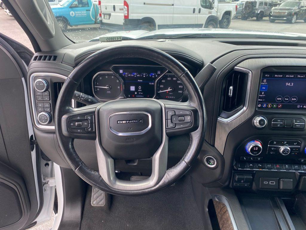 used 2021 GMC Sierra 1500 car, priced at $39,275