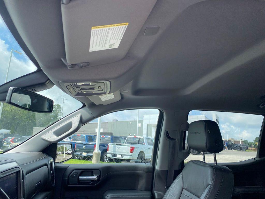 used 2021 GMC Sierra 1500 car, priced at $40,565