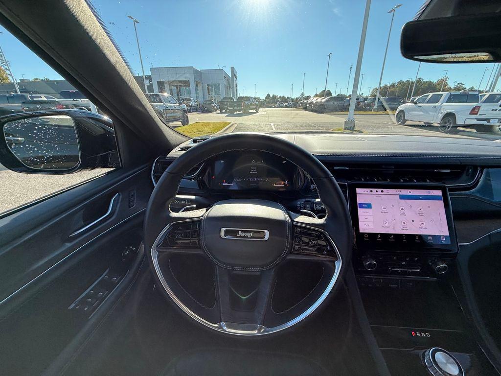 used 2022 Jeep Grand Cherokee car, priced at $33,700