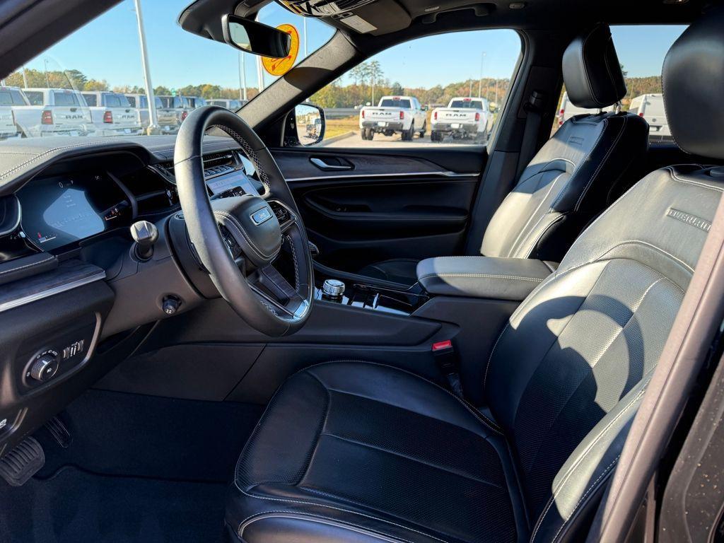 used 2022 Jeep Grand Cherokee car, priced at $33,700