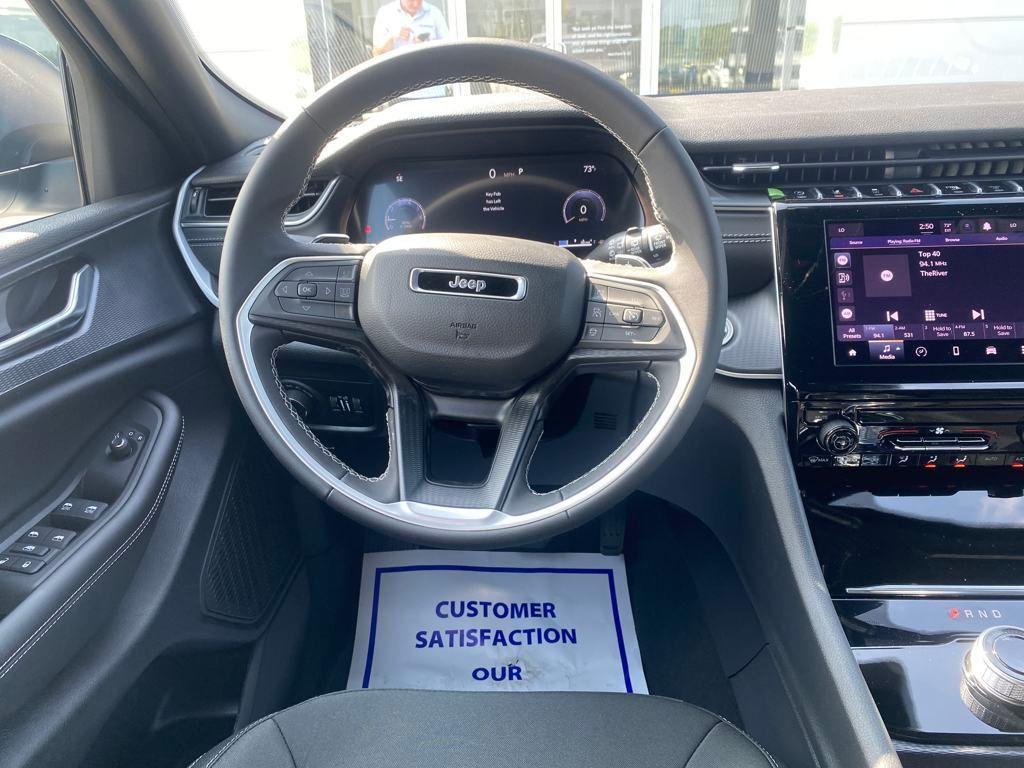 new 2025 Jeep Grand Cherokee car, priced at $30,530