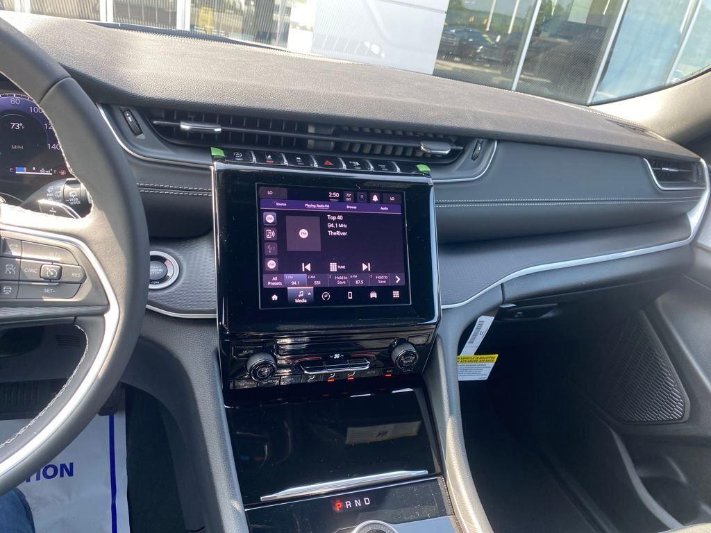 new 2025 Jeep Grand Cherokee car, priced at $30,530