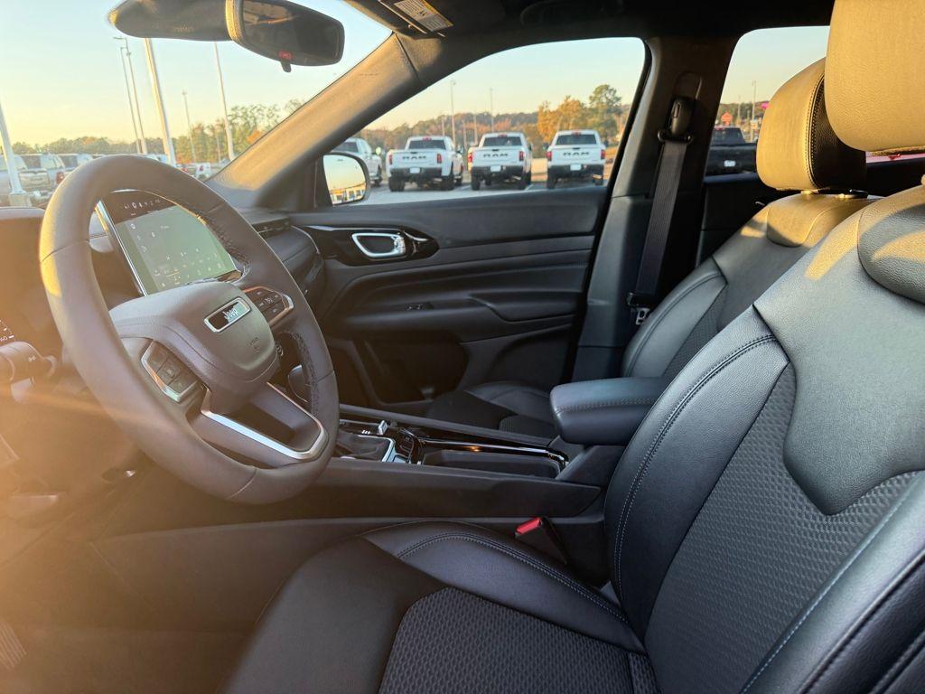 used 2025 Jeep Compass car, priced at $24,900