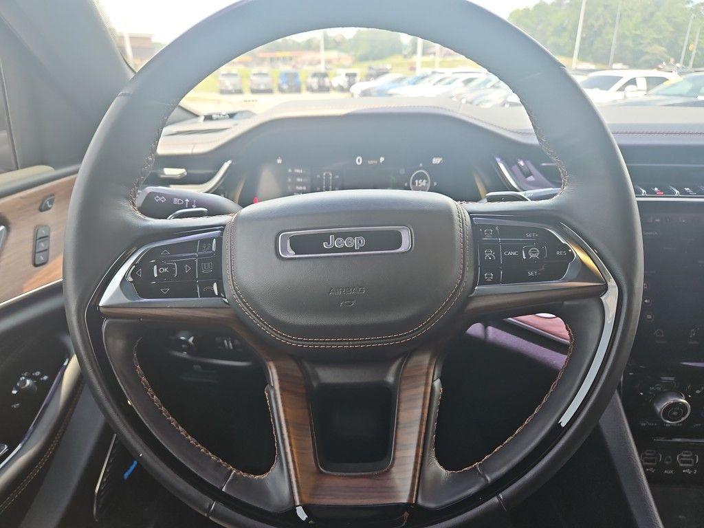 used 2022 Jeep Grand Cherokee car, priced at $43,500