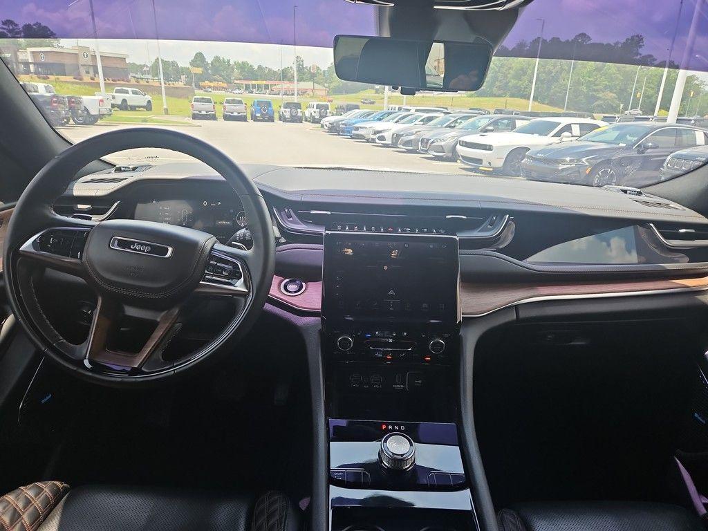used 2022 Jeep Grand Cherokee car, priced at $43,500