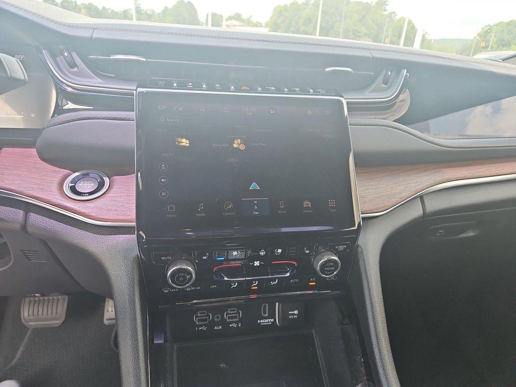 used 2022 Jeep Grand Cherokee car, priced at $43,500