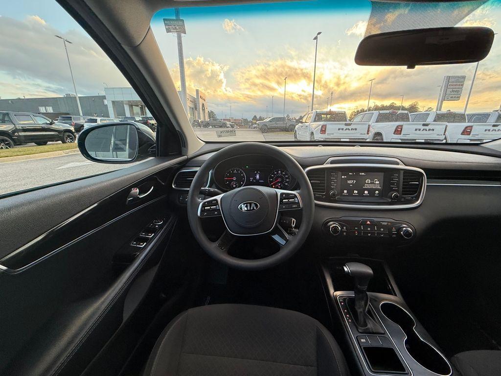 used 2020 Kia Sorento car, priced at $17,460