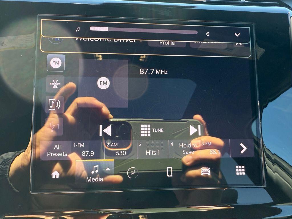 new 2025 Jeep Grand Cherokee car, priced at $34,125