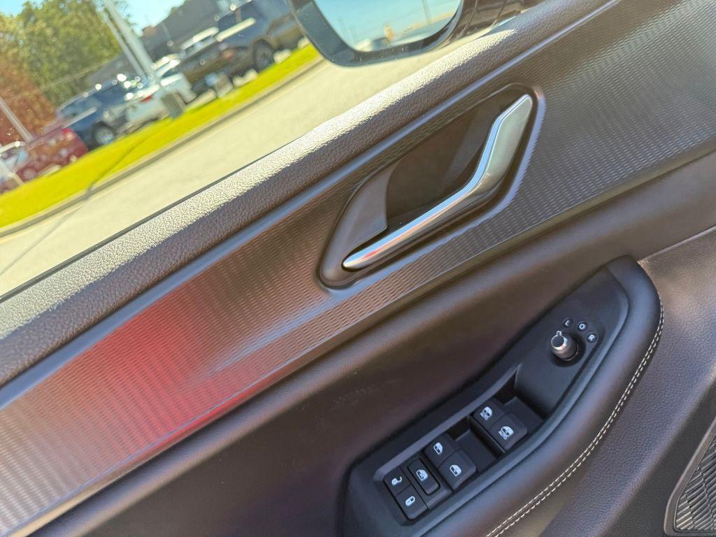 new 2025 Jeep Grand Cherokee car, priced at $34,125