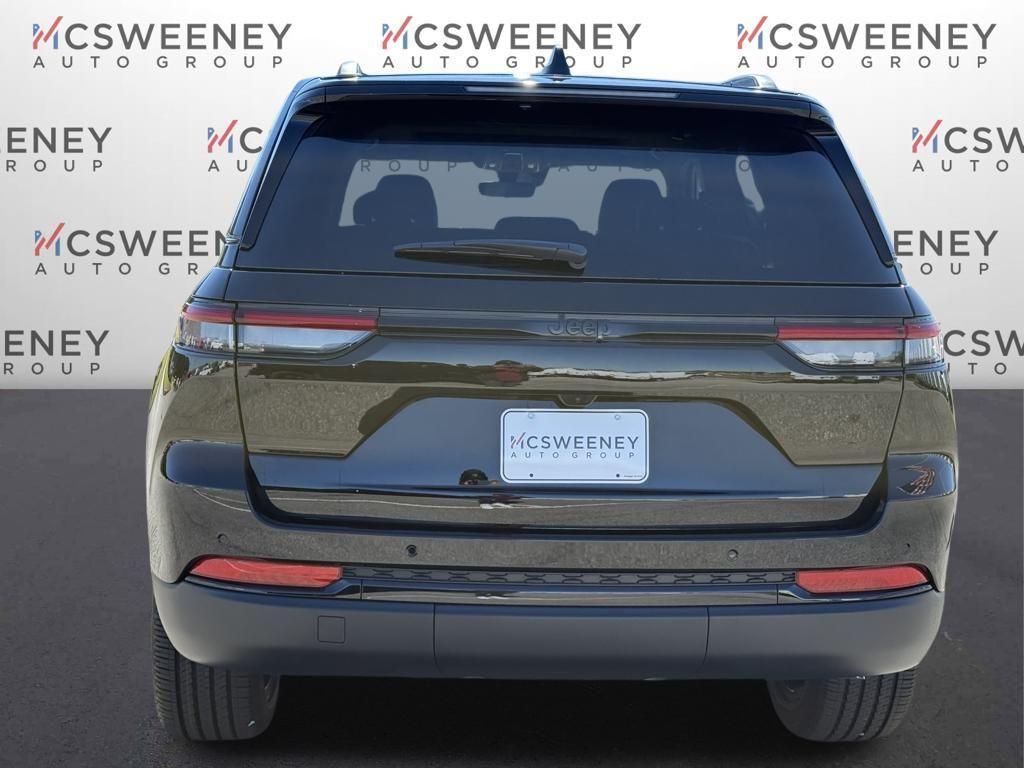 new 2025 Jeep Grand Cherokee car, priced at $34,125