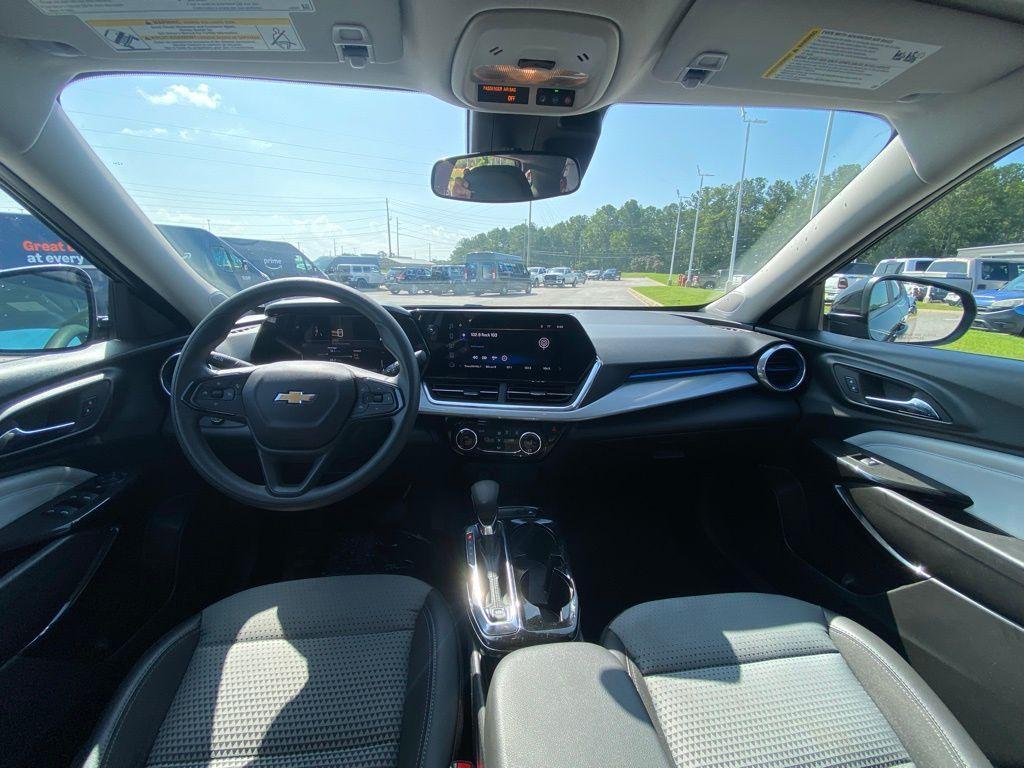 used 2024 Chevrolet Trax car, priced at $22,500