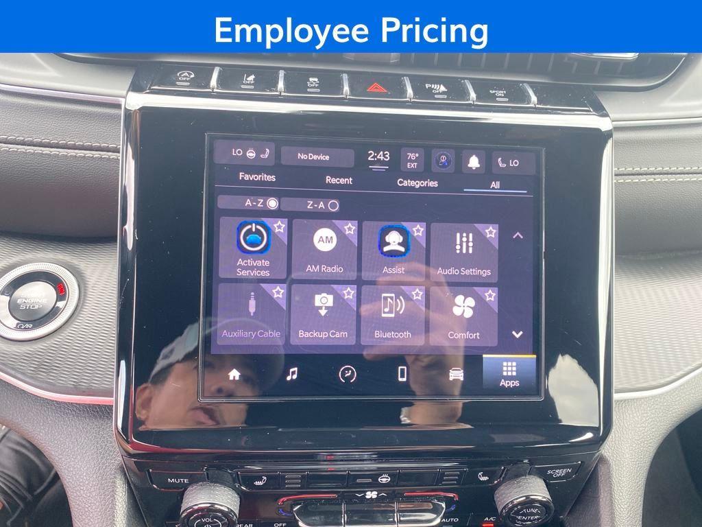 new 2025 Jeep Grand Cherokee car, priced at $35,925