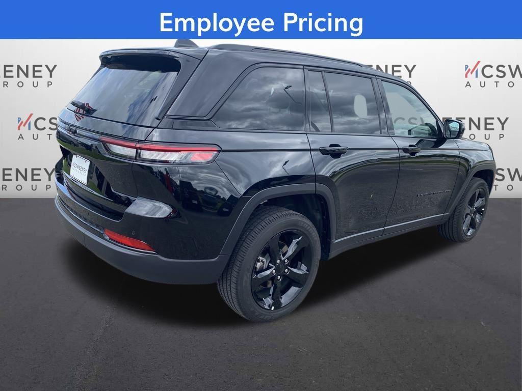 new 2025 Jeep Grand Cherokee car, priced at $35,925