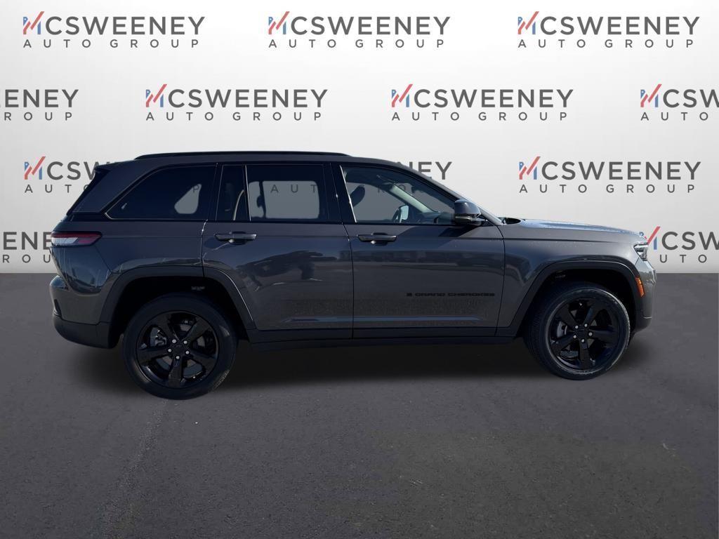 used 2022 Jeep Grand Cherokee car, priced at $33,028