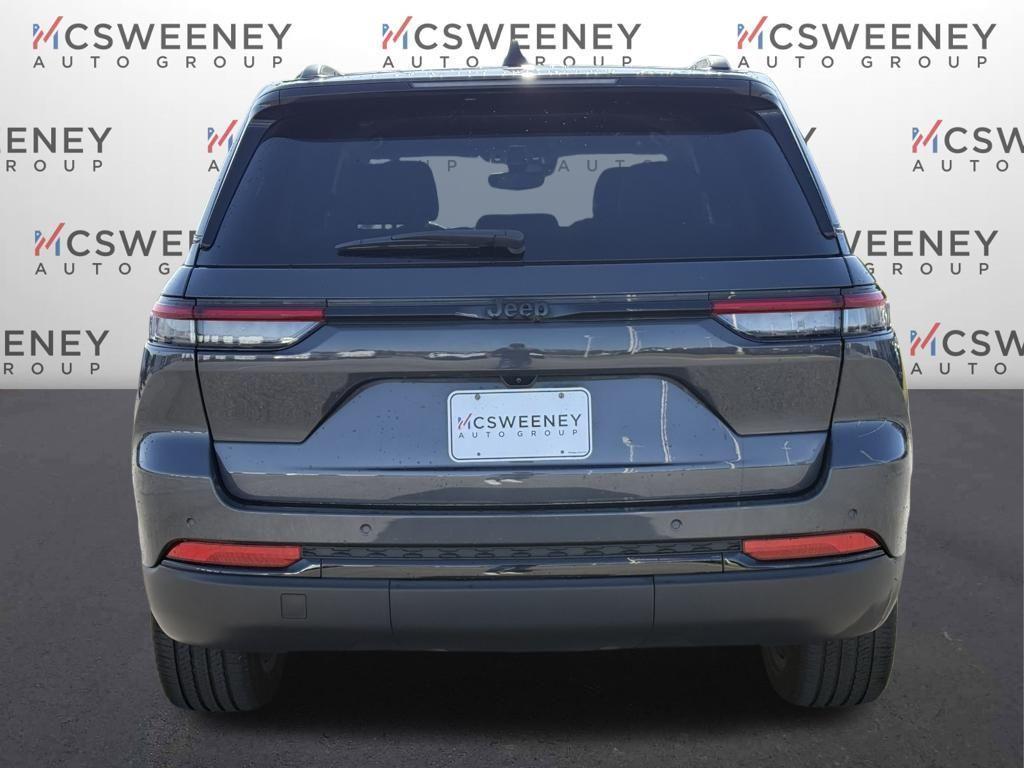 used 2022 Jeep Grand Cherokee car, priced at $33,028