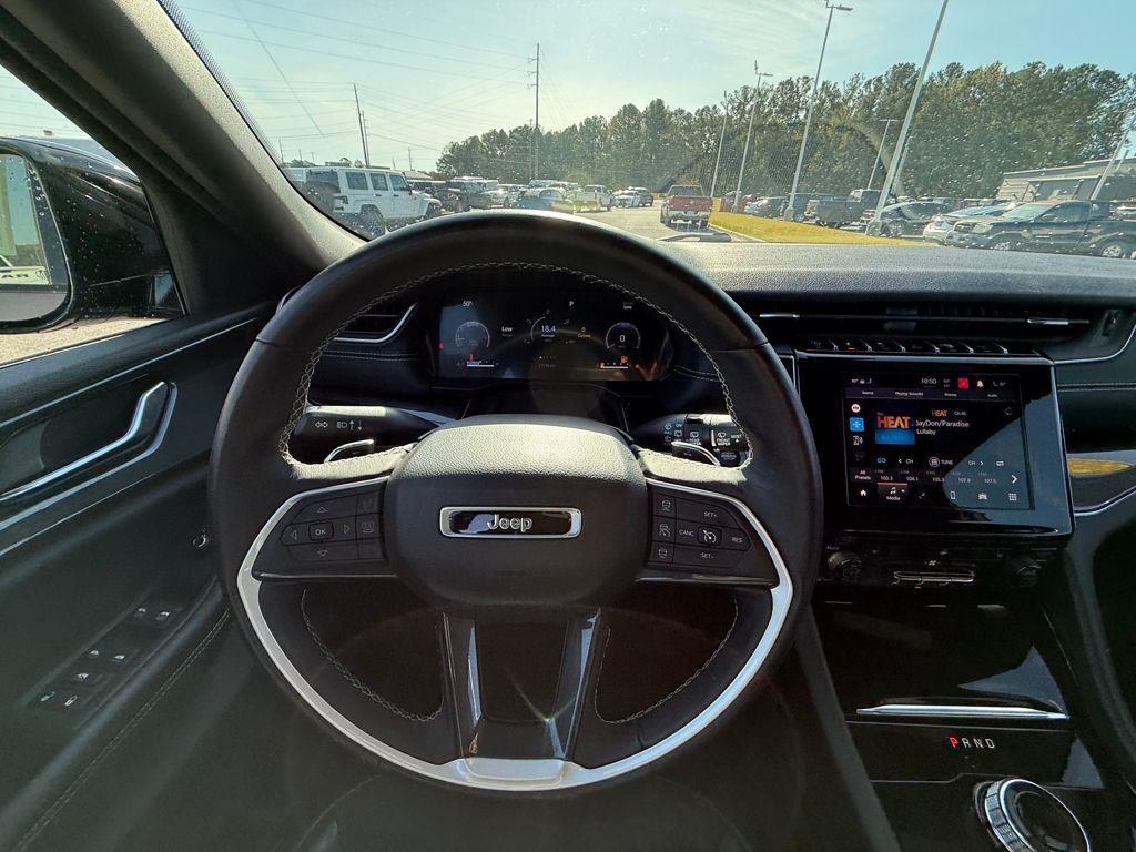 used 2022 Jeep Grand Cherokee car, priced at $33,028