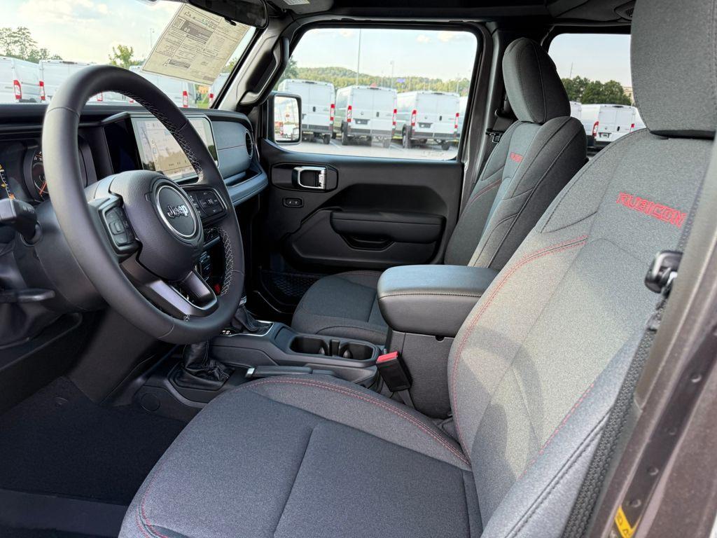 new 2025 Jeep Gladiator car, priced at $45,100