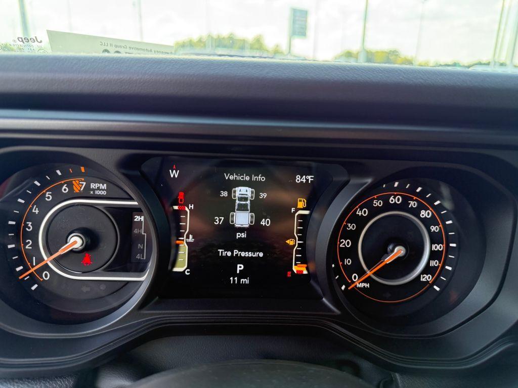 new 2025 Jeep Gladiator car, priced at $45,100