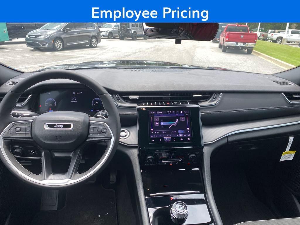 new 2025 Jeep Grand Cherokee L car, priced at $38,480