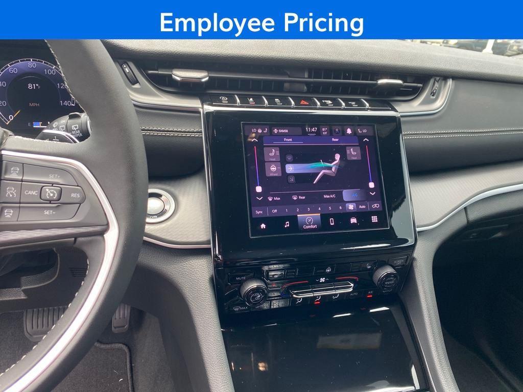 new 2025 Jeep Grand Cherokee L car, priced at $38,480