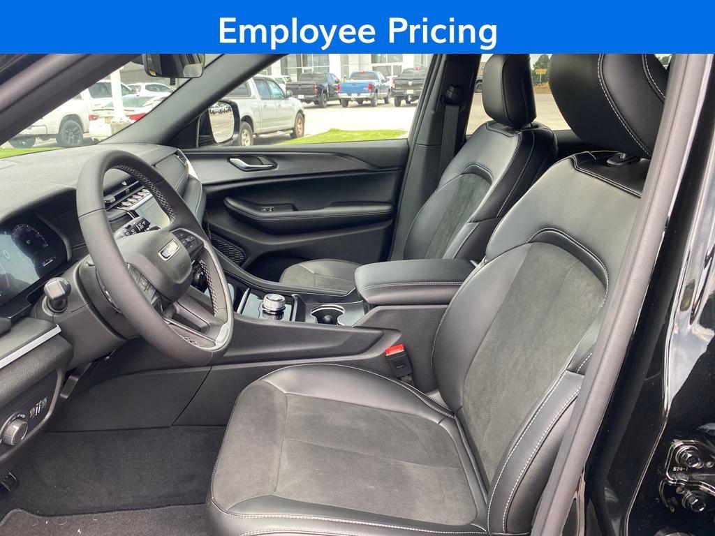new 2025 Jeep Grand Cherokee L car, priced at $38,480