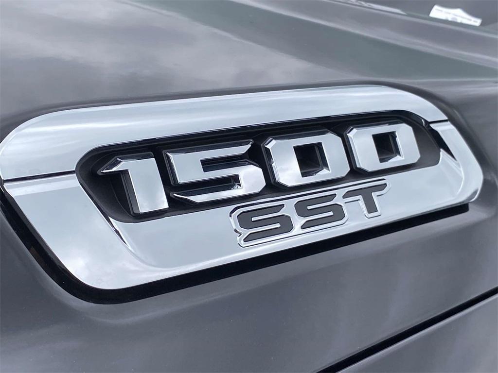 new 2025 Ram 1500 car, priced at $43,765