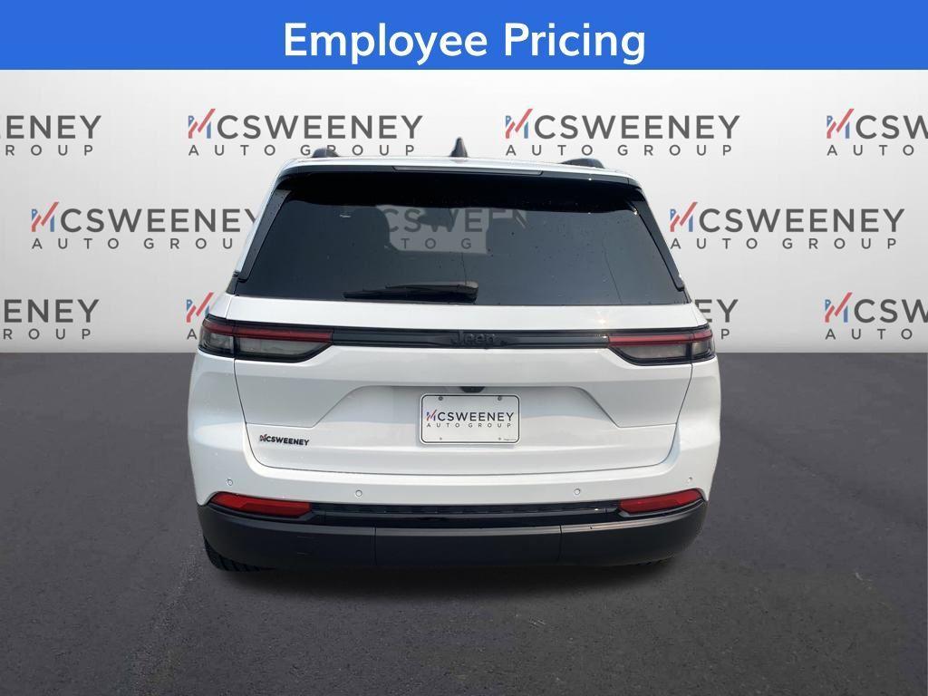 new 2025 Jeep Grand Cherokee car, priced at $35,330
