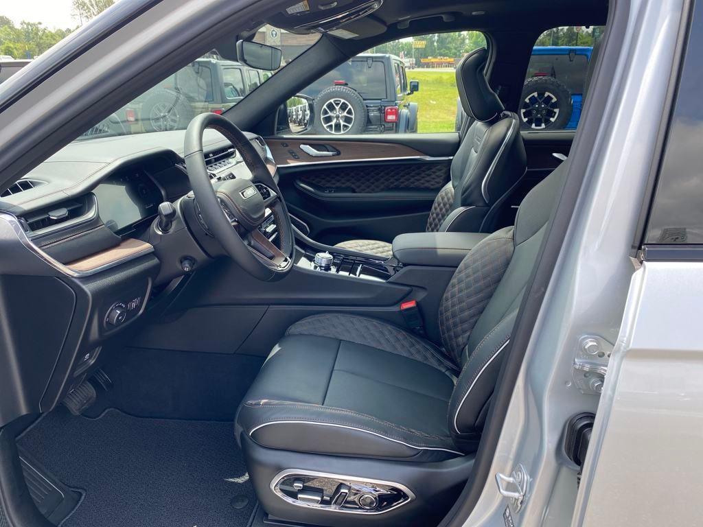 new 2025 Jeep Grand Cherokee L car, priced at $58,080