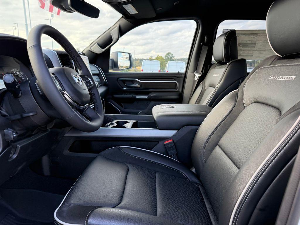 new 2025 Ram 1500 car, priced at $59,944
