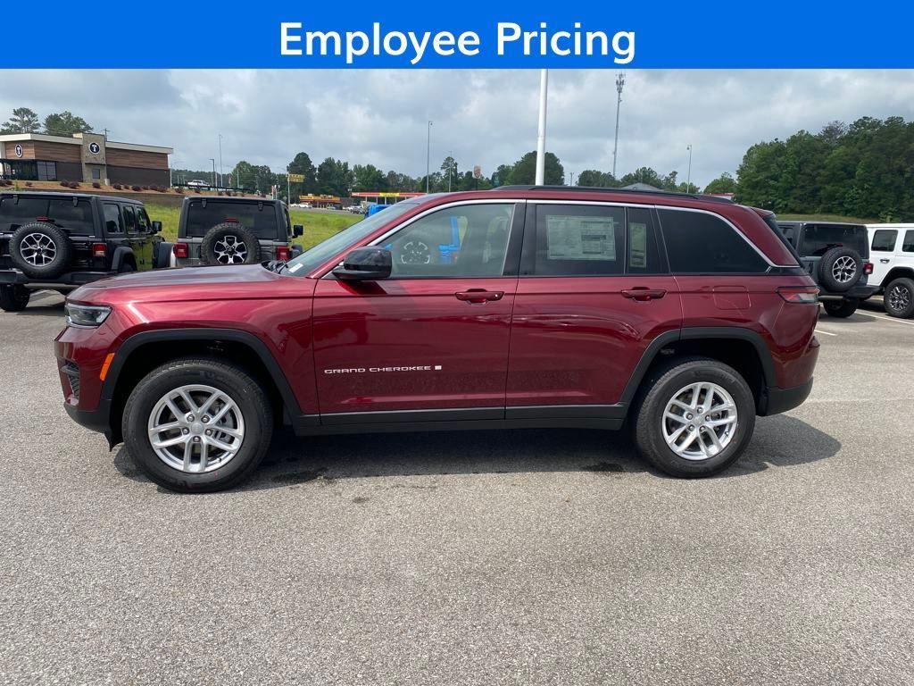 new 2025 Jeep Grand Cherokee car, priced at $31,125