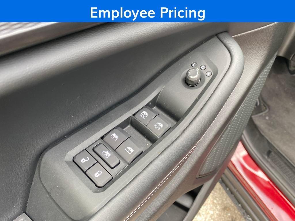 new 2025 Jeep Grand Cherokee car, priced at $31,125
