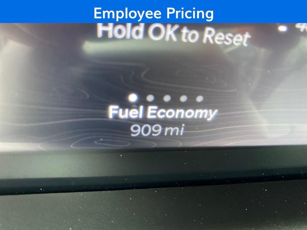 new 2025 Jeep Grand Cherokee car, priced at $31,125
