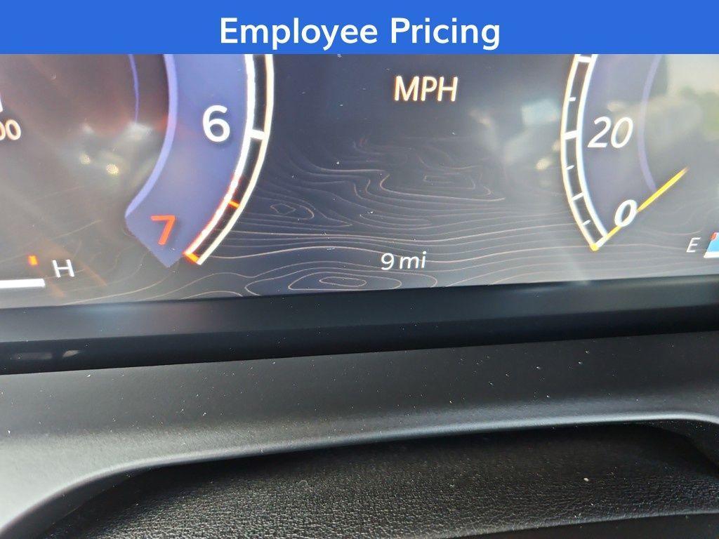 new 2025 Jeep Grand Cherokee car, priced at $31,125