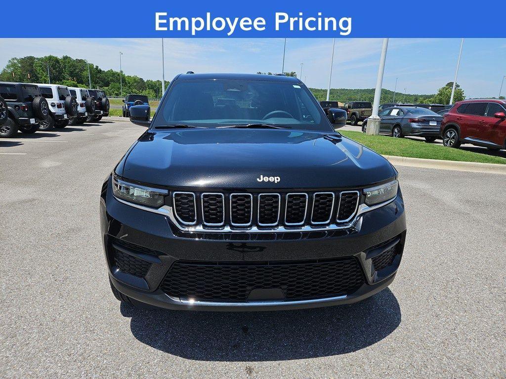 new 2025 Jeep Grand Cherokee car, priced at $31,125