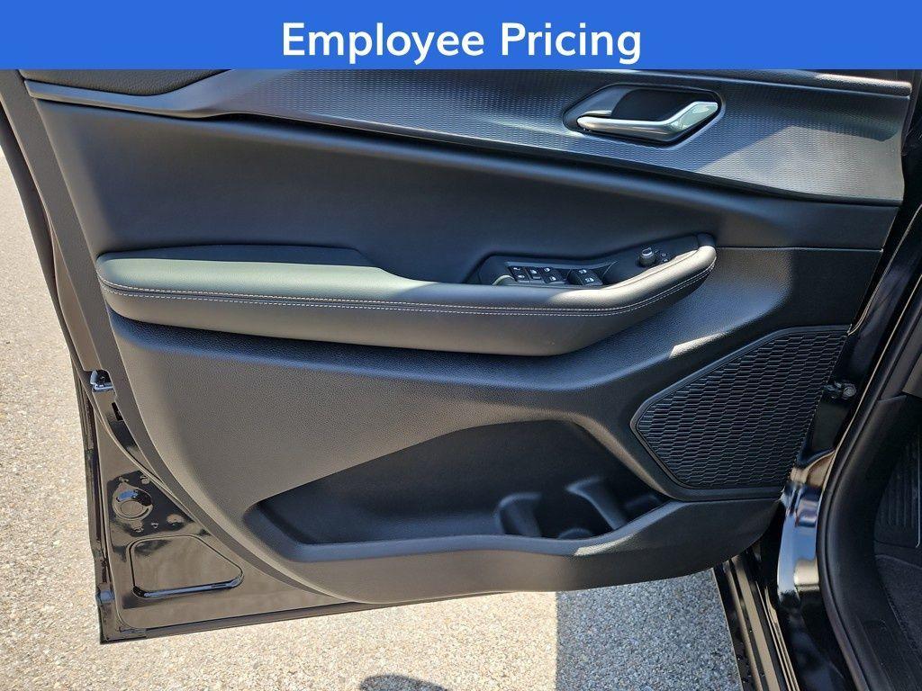 new 2025 Jeep Grand Cherokee car, priced at $31,125