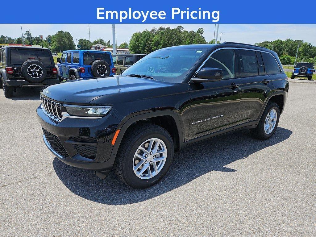 new 2025 Jeep Grand Cherokee car, priced at $31,125
