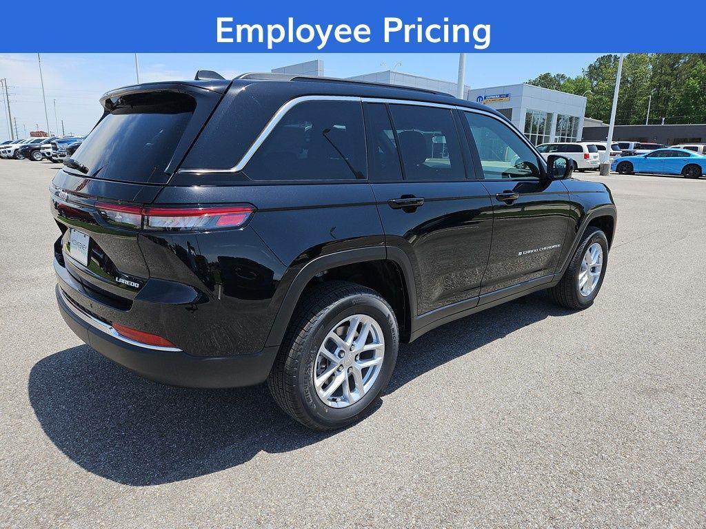 new 2025 Jeep Grand Cherokee car, priced at $31,125