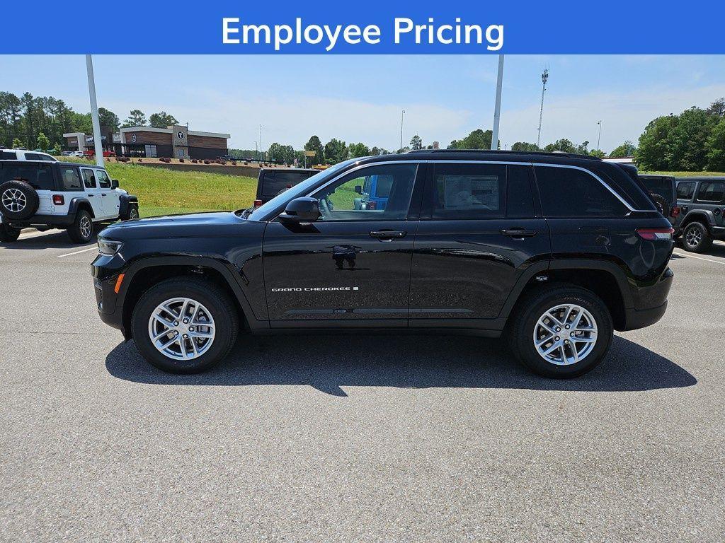 new 2025 Jeep Grand Cherokee car, priced at $31,125