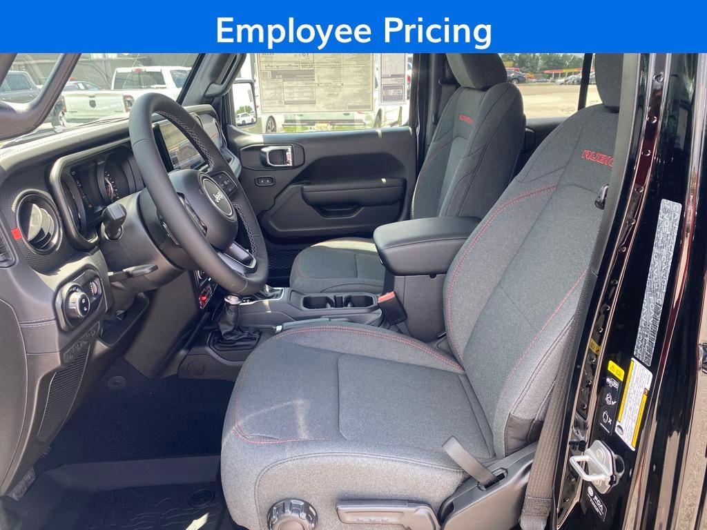 new 2025 Jeep Gladiator car, priced at $48,845